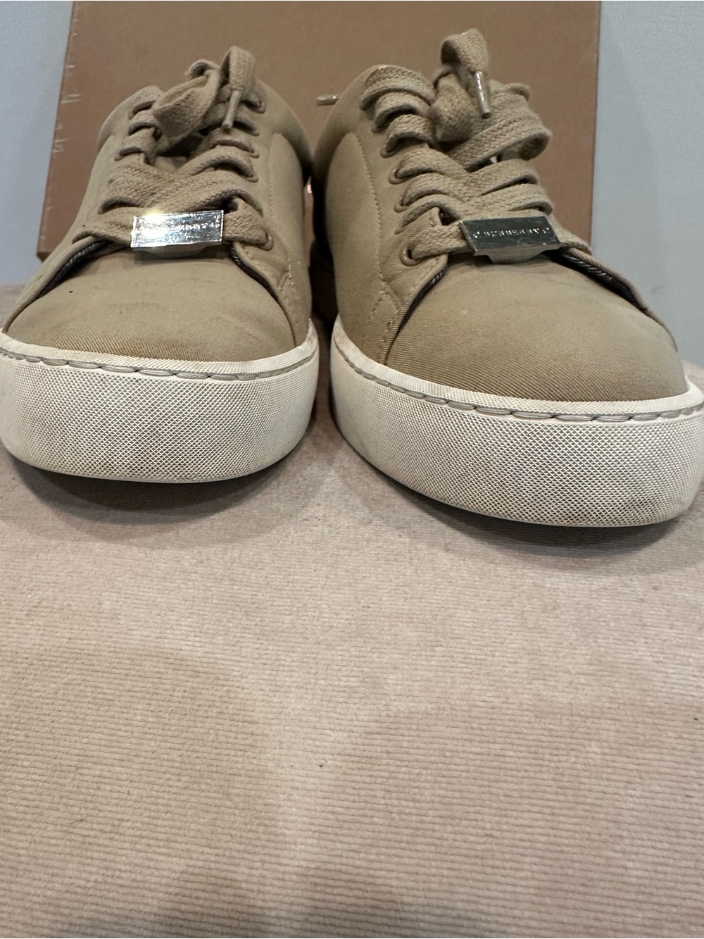 Burberry Sneakers - Picture 4 of 10